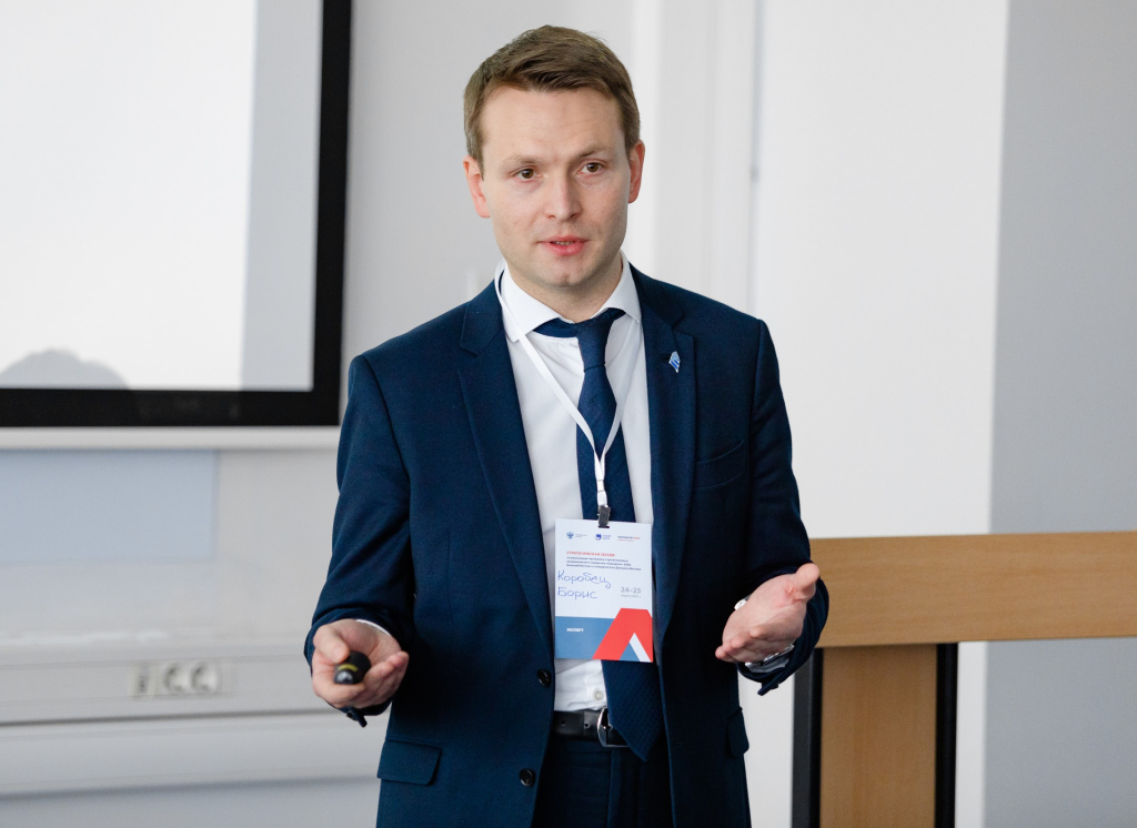 Ректор ДВФУ Борис Коробец-2.jpg