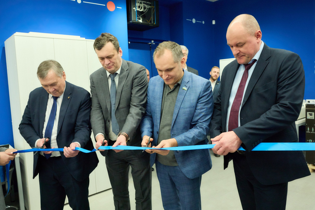 STAR0255_1_resized.jpg STAR0255_1_resized.jpg