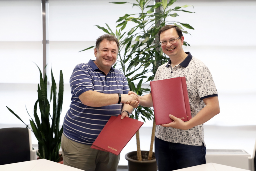 Консорциум_АГУ и ДВФУ.jpg