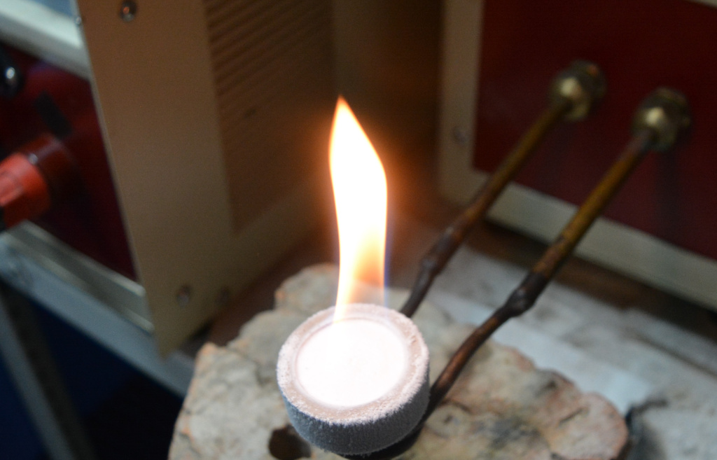 ТПУ_Горючий лед (1).jpg ТПУ_Горючий лед (1).jpg